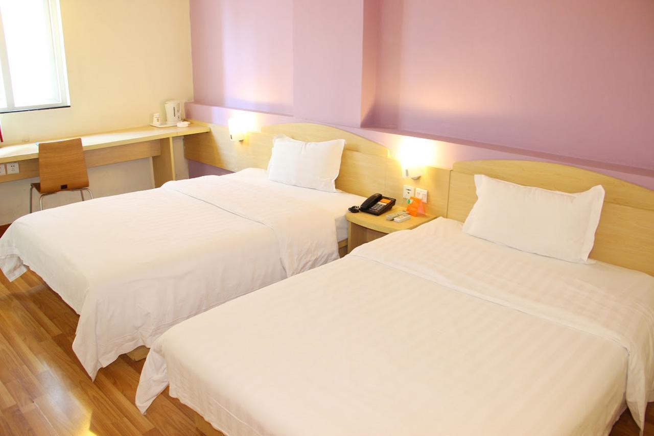 7Days Inn Xianning Hot Spring Pedestrian Street Shopping Park Eksteriør billede